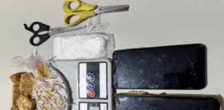 Mulher é presa em flagrante com pedras de crack escondidas dentro de urso de pelúcia em Estância