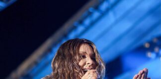 Silvânia Aquino anuncia saída da banda Calcinha Preta após anos de trajetória