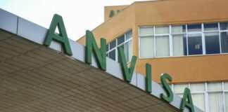 Anvisa proíbe comercialização de perfume e maquiagem capilar