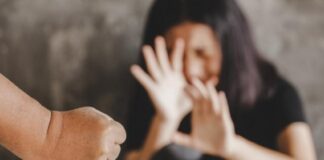 Homem agride companheira e filho de 2 anos no povoado Moita Redonda, em Lagarto