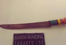 Homem é preso após agredir companheira com facão no Conjunto Júlio Nogueira, em Lagarto