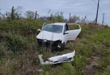 Motorista fica ferido após veículo sair da pista na SE-230, em Porto da Folha