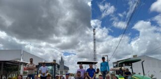 Prefeitura de Lagarto realiza ação de aragem de terra e abertura de tanques no povoado Quilombo