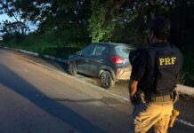 Casal é encontrado morto dentro de carro na BR-101 em Muribeca