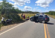 Mulher fica ferida após colisão entre moto e carro na SE-170, em Lagarto