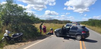 Mulher fica ferida após colisão entre moto e carro na SE-170, em Lagarto
