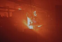 Incêndio atinge fábrica de calçados em Frei Paulo