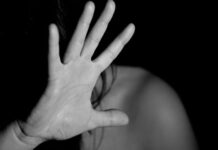 Homem é preso por violência doméstica após ameaçar companheira com faca em Lagarto