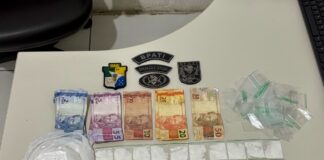 Mulher é presa com 54 porções de cocaína em Capela