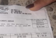 Moradora do Jardim Campo Novo, em Lagarto, se revolta com conta de água de quase R$ 2 mil e questiona cobrança da Iguá