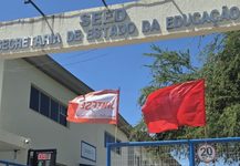 Professores mantêm greve em Sergipe e ocupam sede da Educação